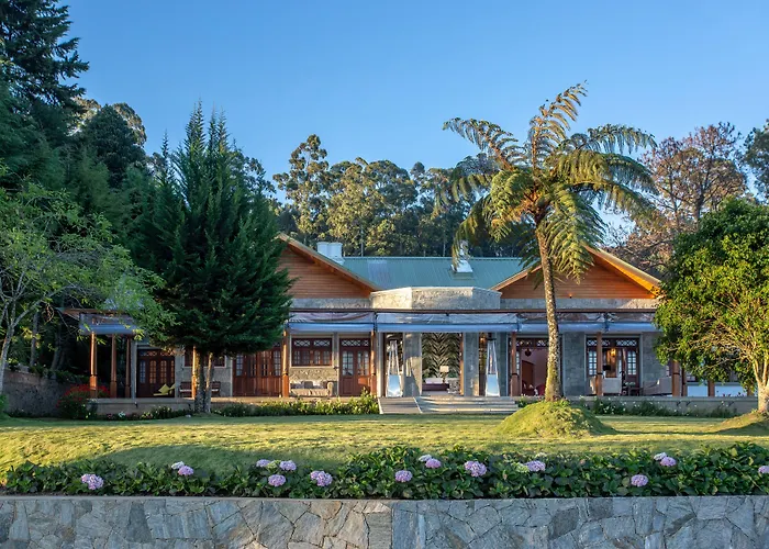 Hotel with view: W15 Lake Gregory